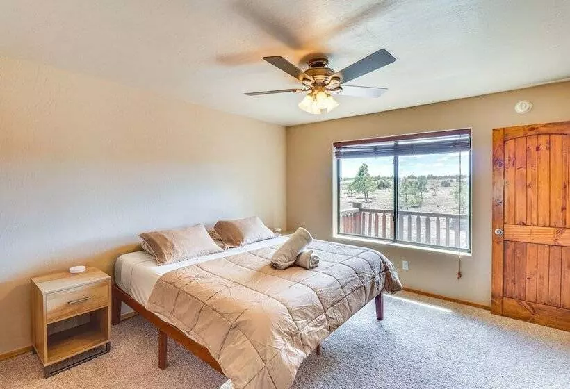 Near Lakes & Trails: Pet Friendly Cabin In Arizona