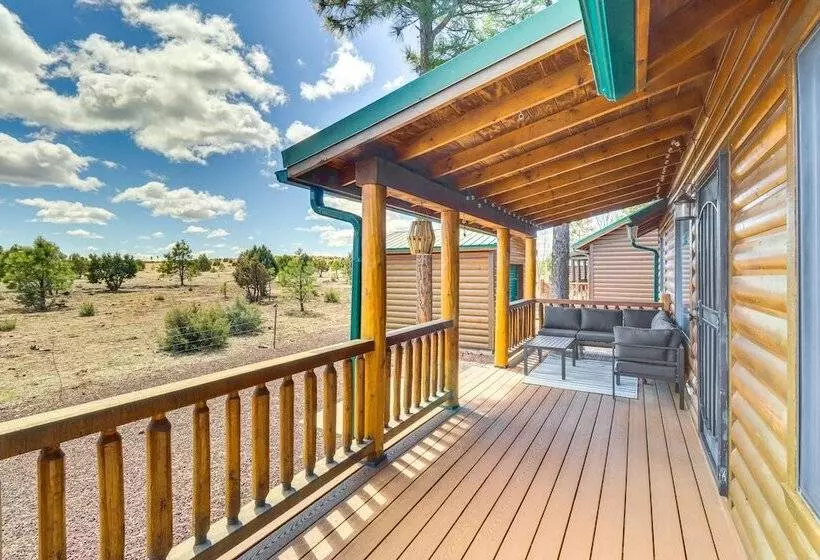 Near Lakes & Trails: Pet Friendly Cabin In Arizona