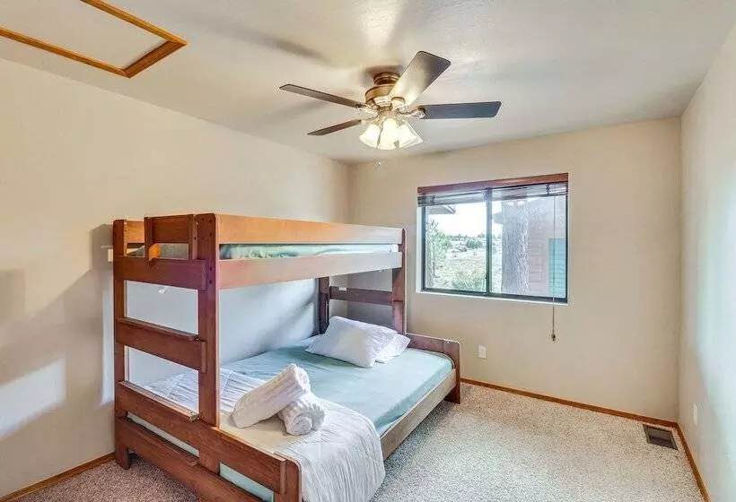 Near Lakes & Trails: Pet Friendly Cabin In Arizona