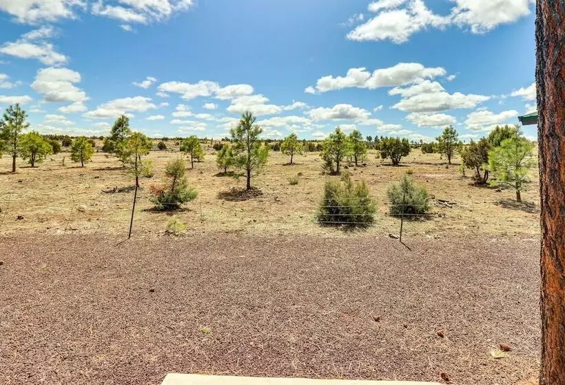 Near Lakes & Trails: Pet Friendly Cabin In Arizona