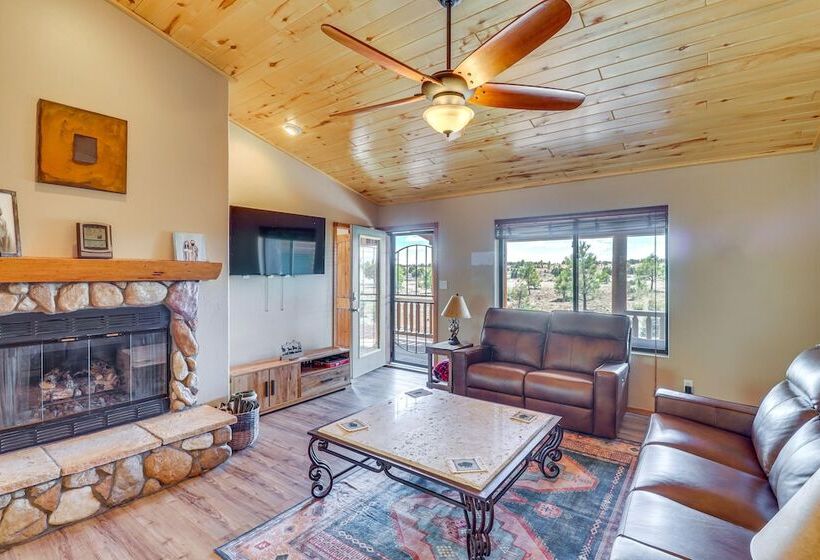Near Lakes & Trails: Pet Friendly Cabin In Arizona