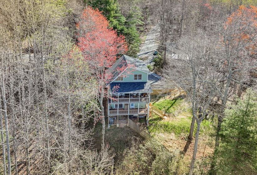 Sky Valley Retreat W/ Fire Pit & Mountain Views!