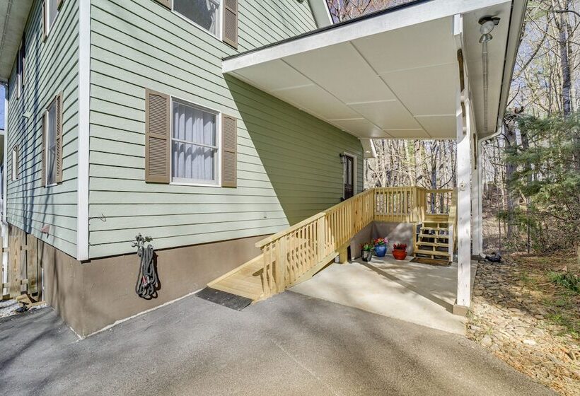 Sky Valley Retreat W/ Fire Pit & Mountain Views!