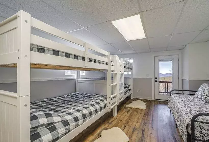 Sky Valley Retreat W/ Fire Pit & Mountain Views!