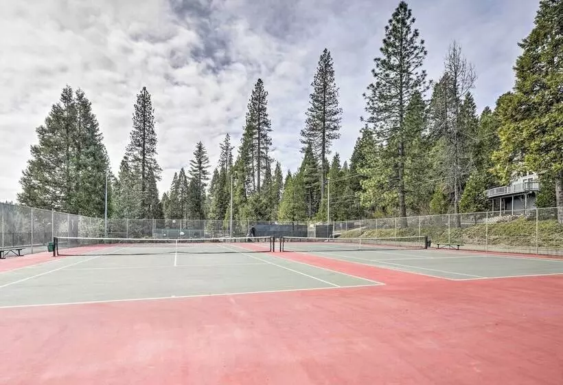 Spacious Arnold Cabin W/ Patio & Gas Grill!