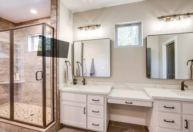 Spacious Arnold Cabin W/ Patio & Gas Grill!