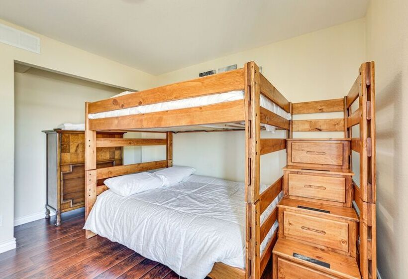 Spacious Glendale Home: Walk To State Farm Stadium