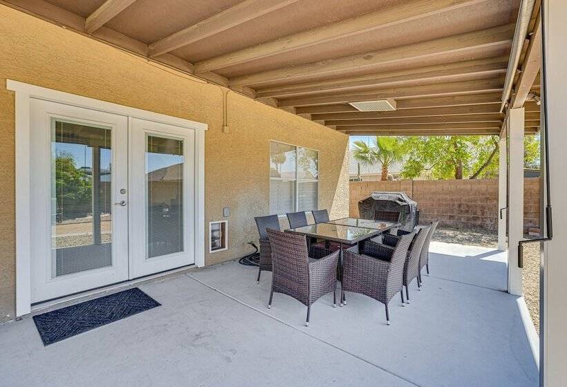 Spacious Glendale Home: Walk To State Farm Stadium