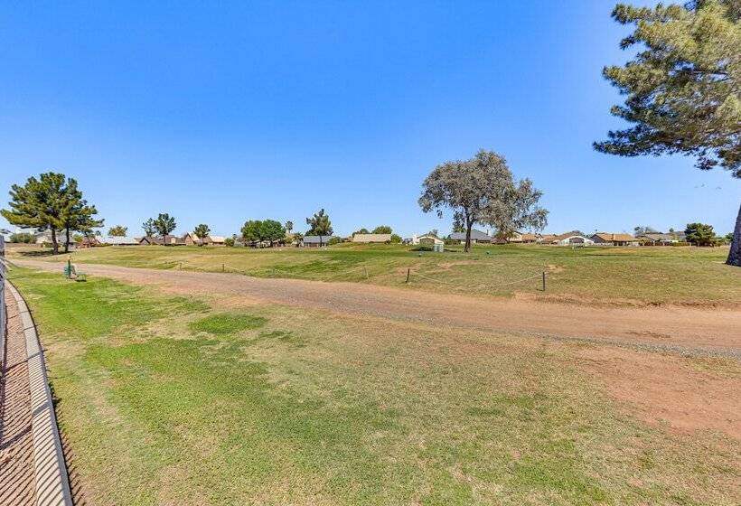 Spacious Glendale Home: Walk To State Farm Stadium