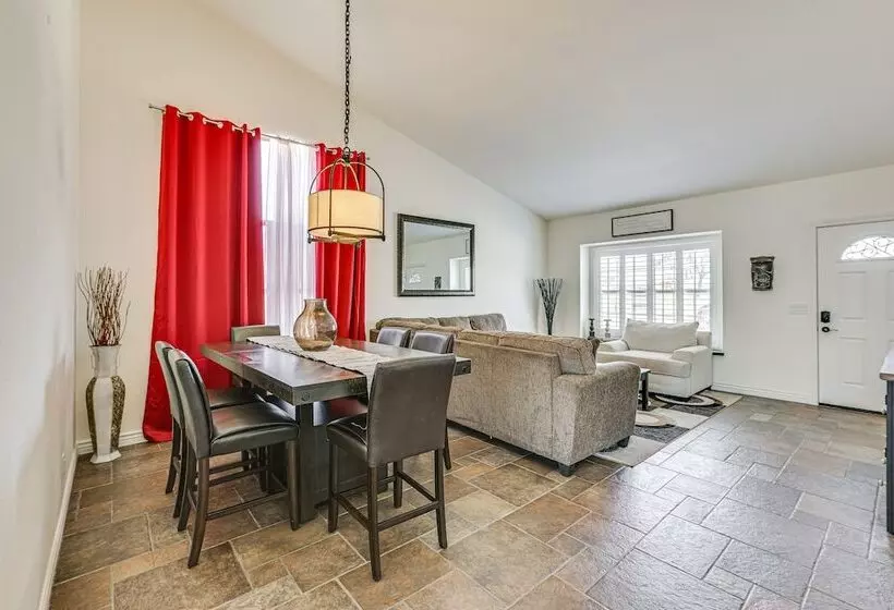 Spacious Glendale Home: Walk To State Farm Stadium