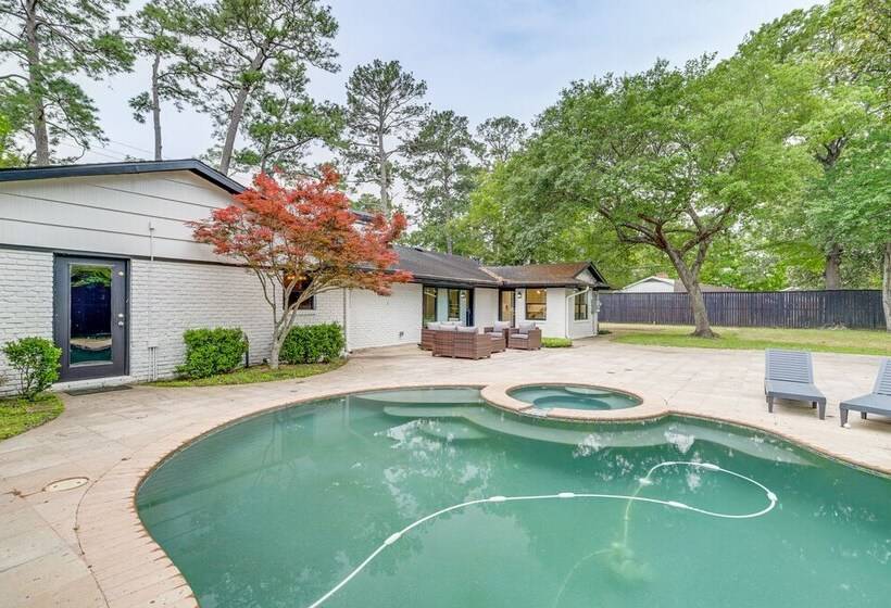 Spacious Houston Home W/ Pool   Near The Galleria!