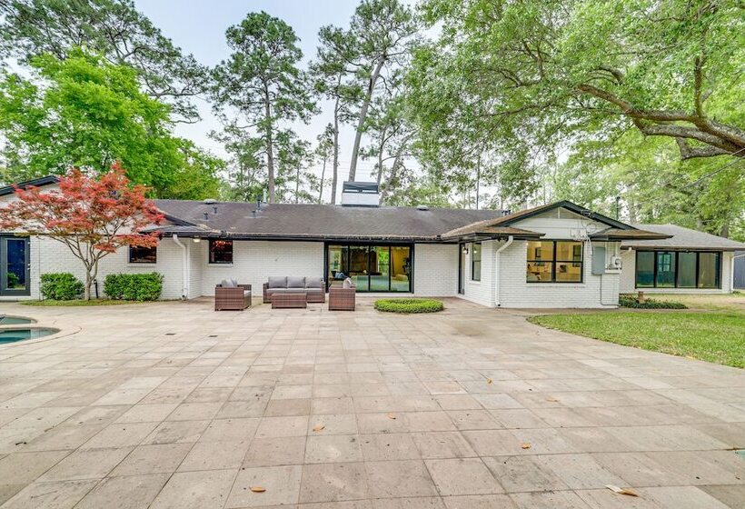 Spacious Houston Home W/ Pool   Near The Galleria!