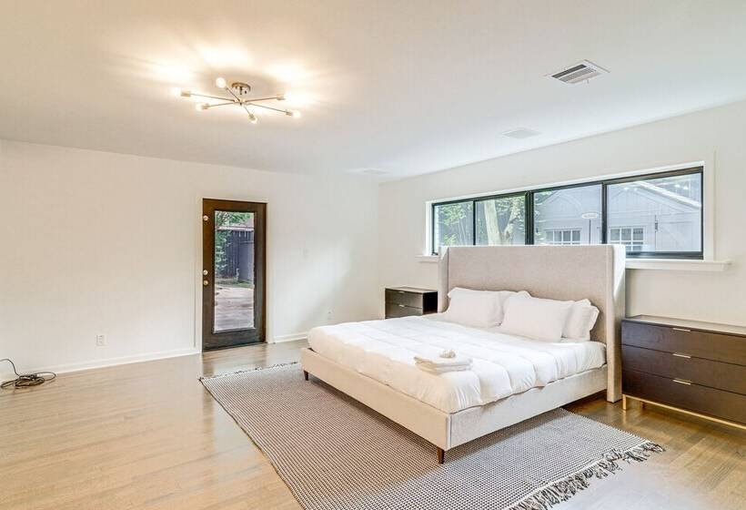 Spacious Houston Home W/ Pool   Near The Galleria!