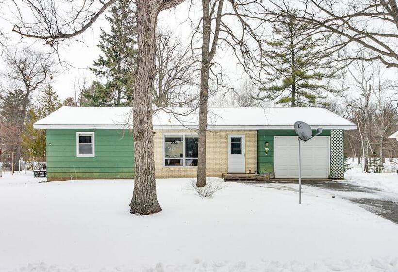 Waterfront Pine River Home W/ Shared Dock!