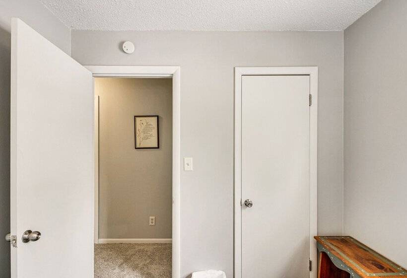 Waterfront Pine River Home W/ Shared Dock!