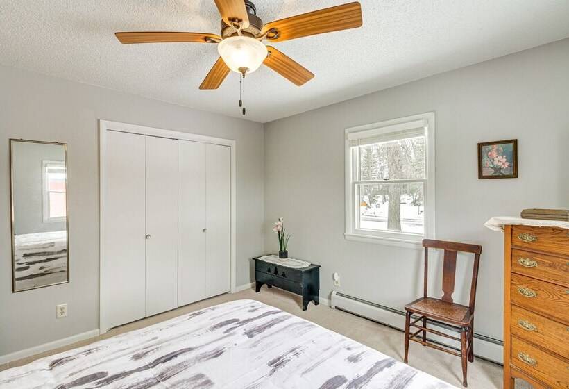 Waterfront Pine River Home W/ Shared Dock!