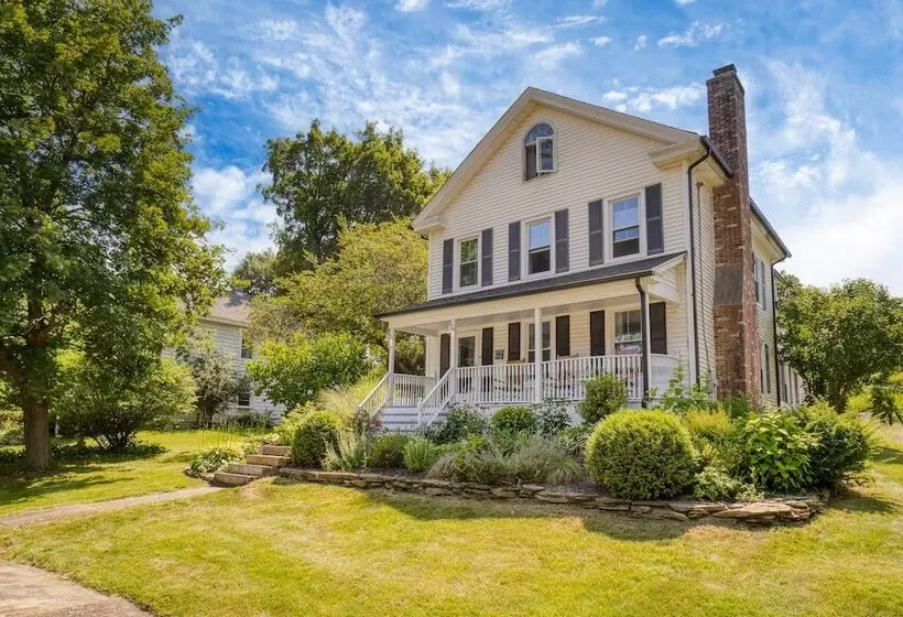 Cordelia By Avantstay Amazing Backyard, 10mins From Stockbridge!