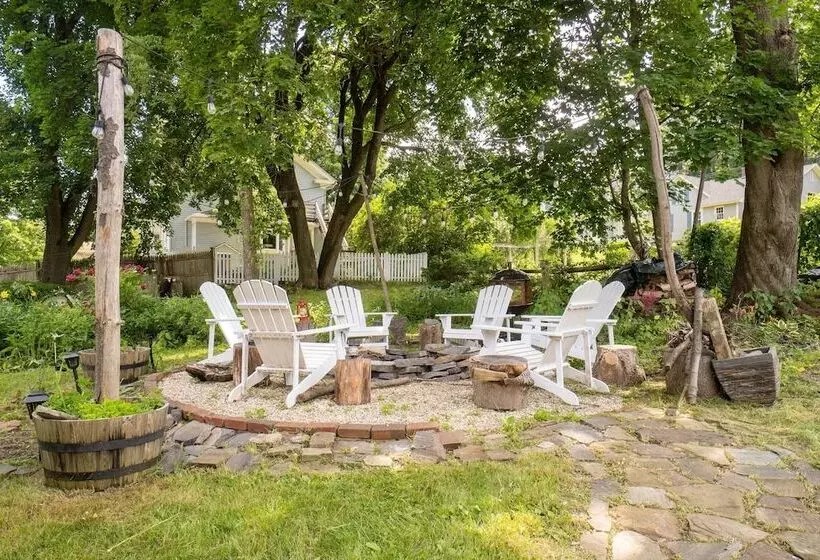 Cordelia By Avantstay Amazing Backyard, 10mins From Stockbridge!