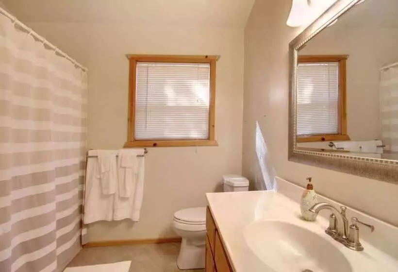 Cubs  Cabin By Avantstay Classic Big Bear Cabin In Ideal Location!
