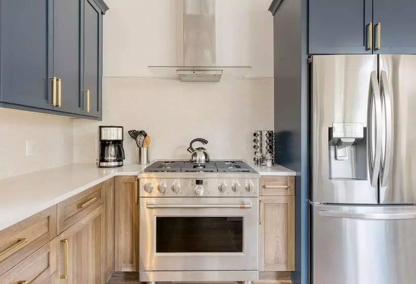 Forget Me Not By Avantstay Bold Lakefront Escape