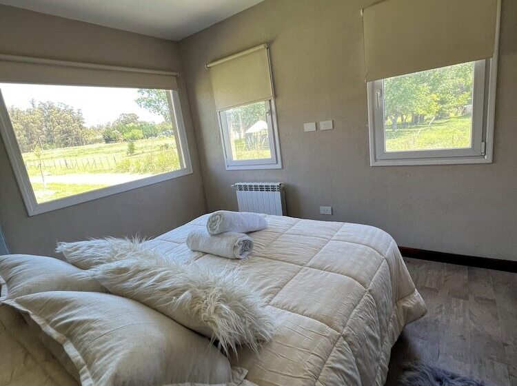 هتل Tandil Del Lago