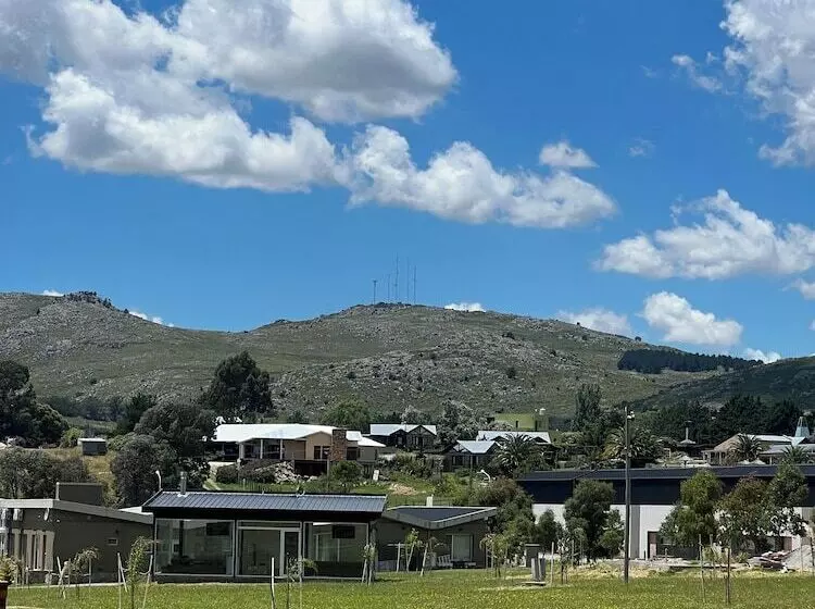 ホテル Tandil Del Lago