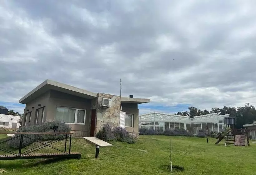ホテル Tandil Del Lago