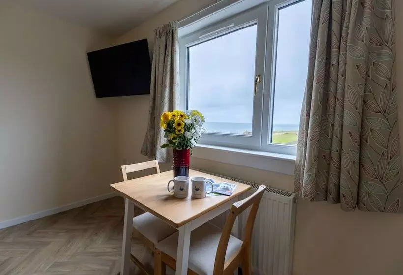 هتل Wick Bay Apartments