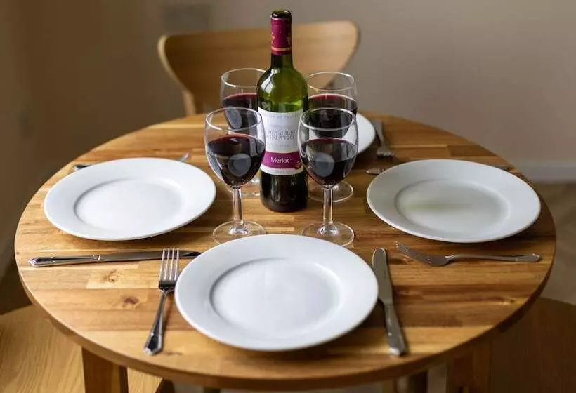 هتل Wick Bay Apartments