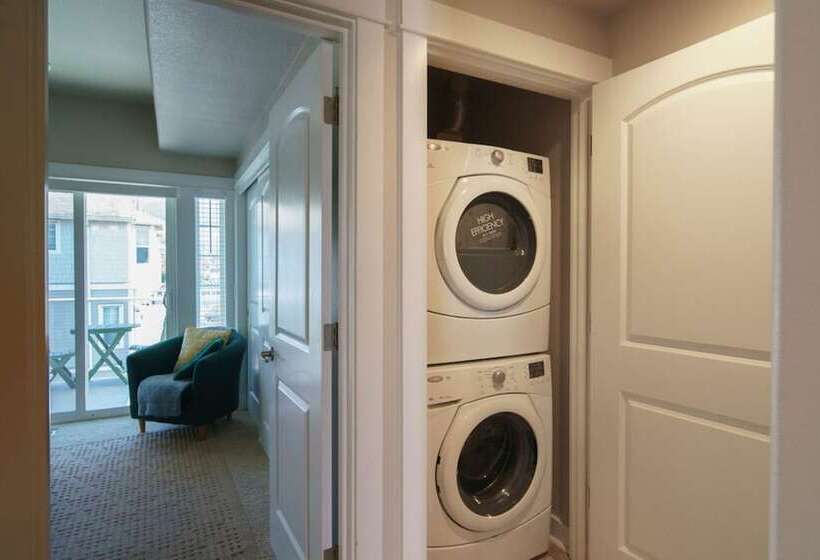 Moonlight By Avantstay Modern Home W/ Views & Direct Access To Rockaway Beach