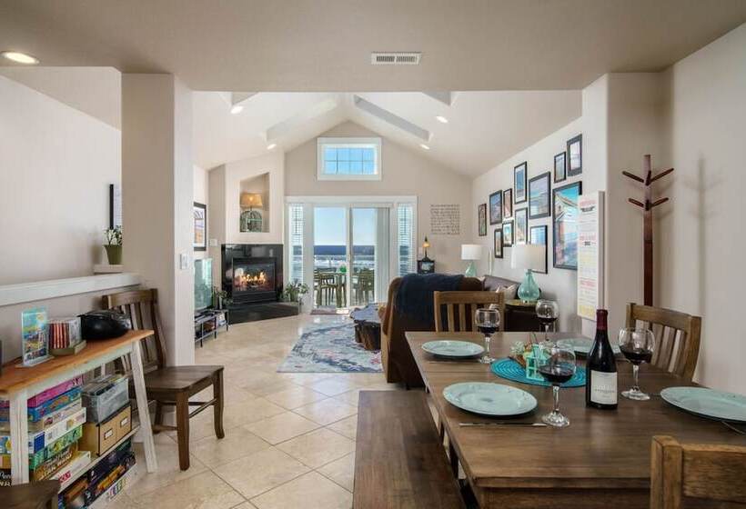 Moonlight By Avantstay Modern Home W/ Views & Direct Access To Rockaway Beach