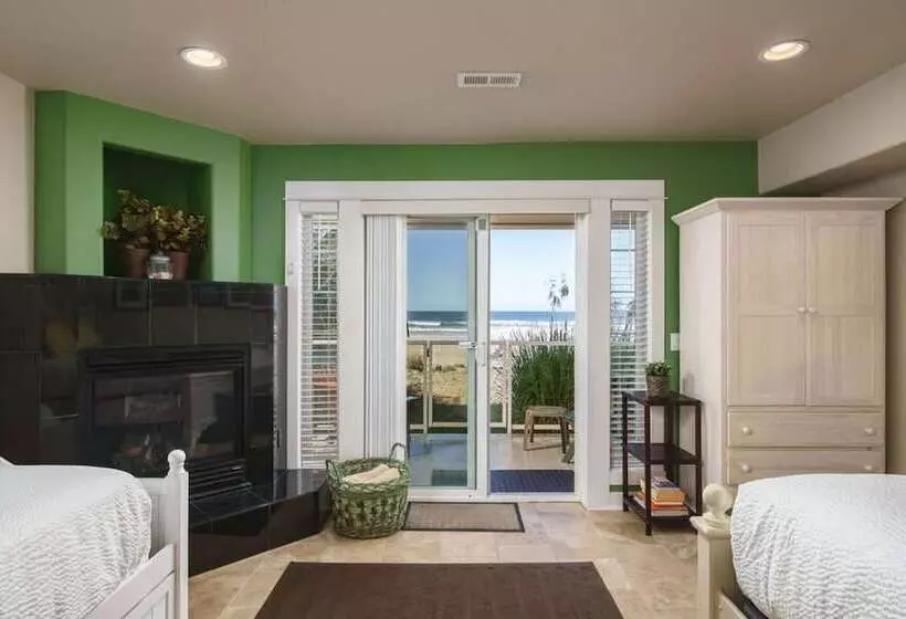 Moonlight By Avantstay Modern Home W/ Views & Direct Access To Rockaway Beach