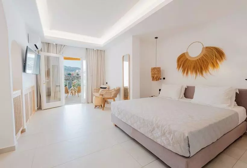 Oliving Mykonos Luxury Suites