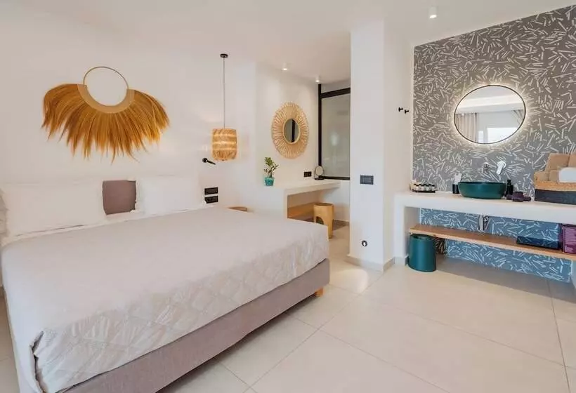 Oliving Mykonos Luxury Suites
