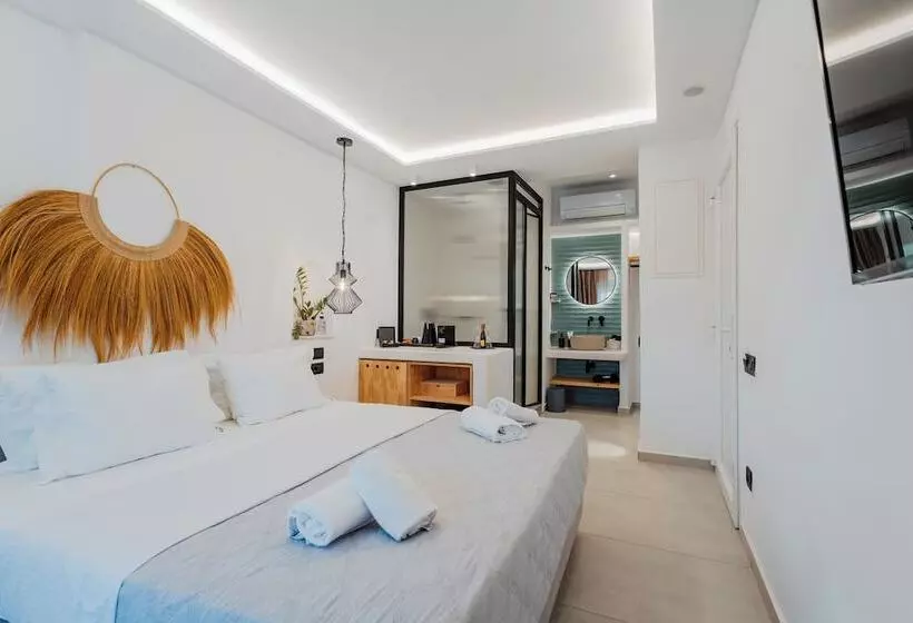 Oliving Mykonos Luxury Suites
