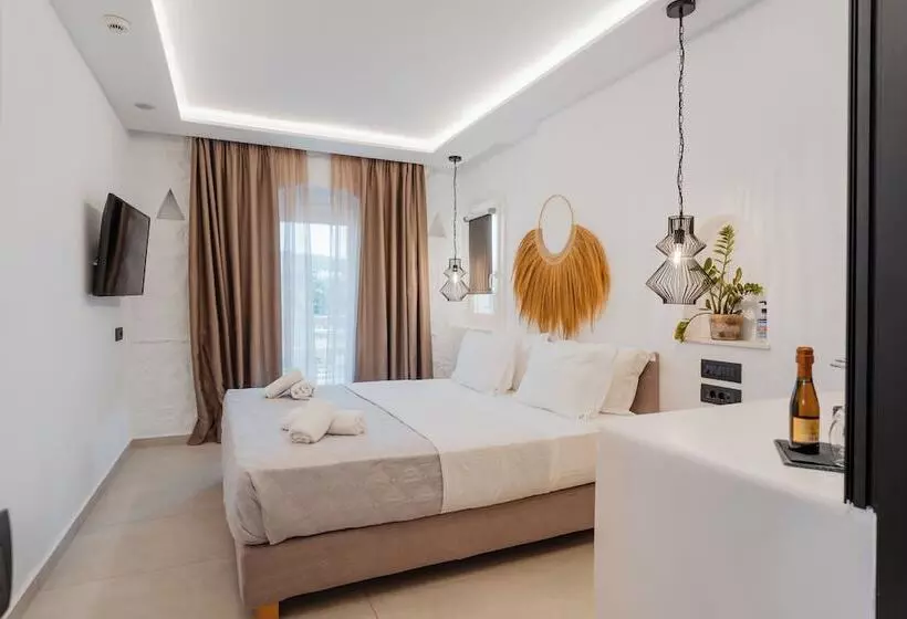 Oliving Mykonos Luxury Suites