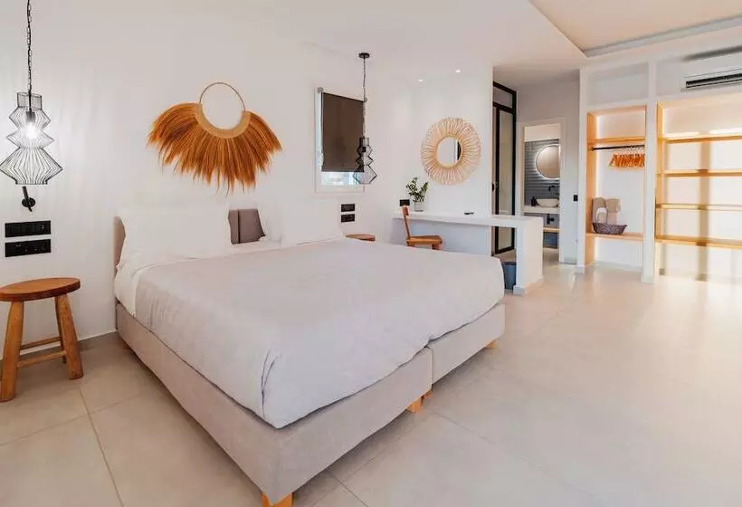 Oliving Mykonos Luxury Suites