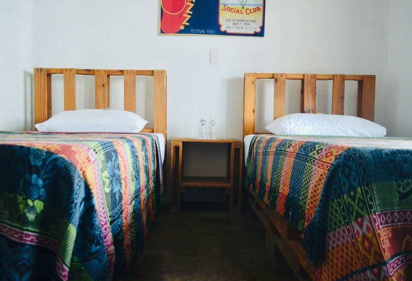 Playa Del Ritmo Beach Hostel & Bar
