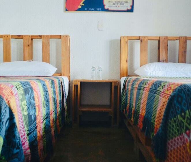 Playa Del Ritmo Beach Hostel & Bar