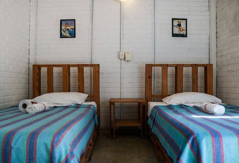 Playa Del Ritmo Beach Hostel & Bar