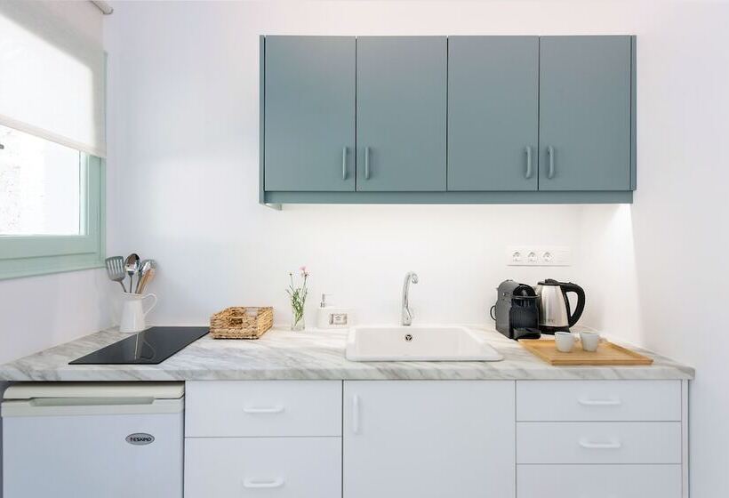 Reana Elegant Apartments By Konnect, Barbati