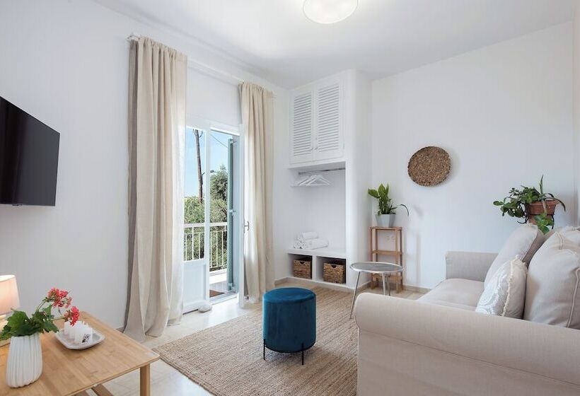 Reana Elegant Apartments By Konnect, Barbati