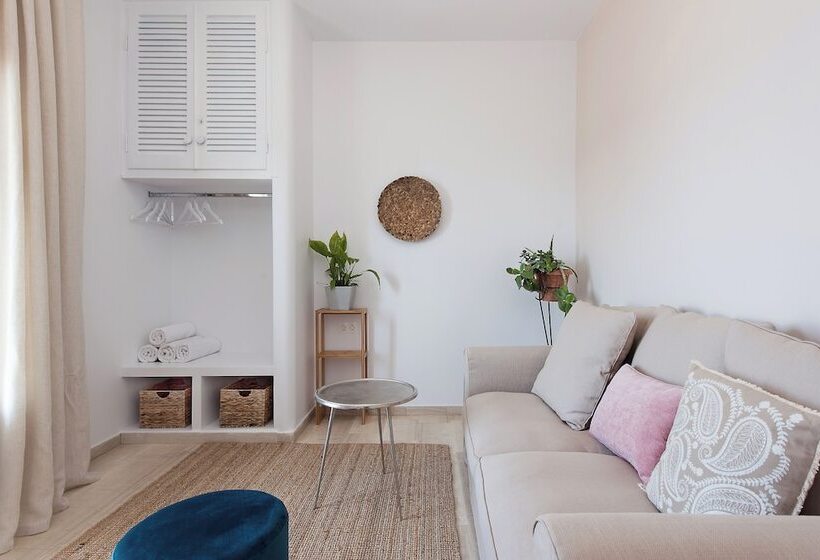 Reana Elegant Apartments By Konnect, Barbati