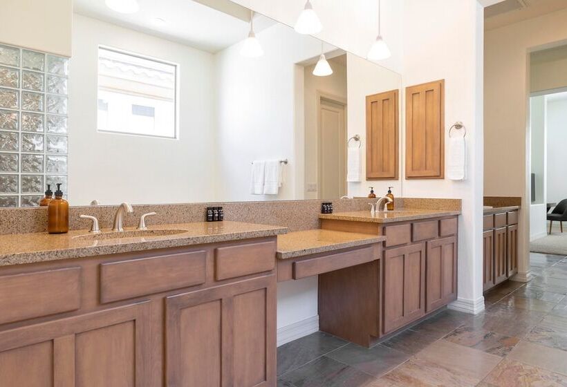 Sandflower By Avantstay Oasis W/ Pool + Golf!