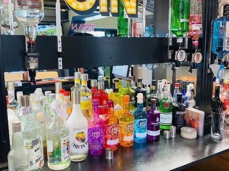 Bed and Breakfast Traxx