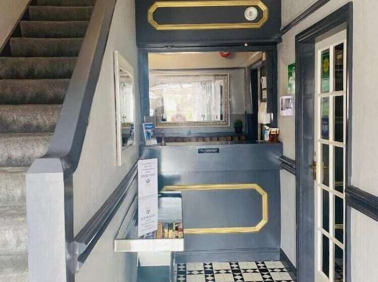 Bed and Breakfast Traxx