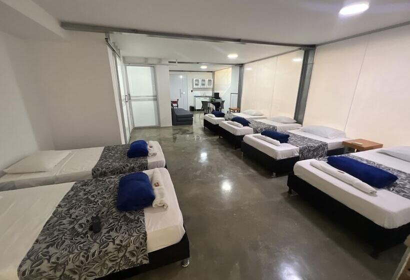 هتل Boutique Santa Ana