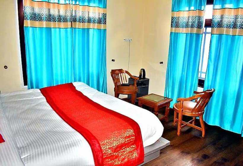 Отель Northland Residency