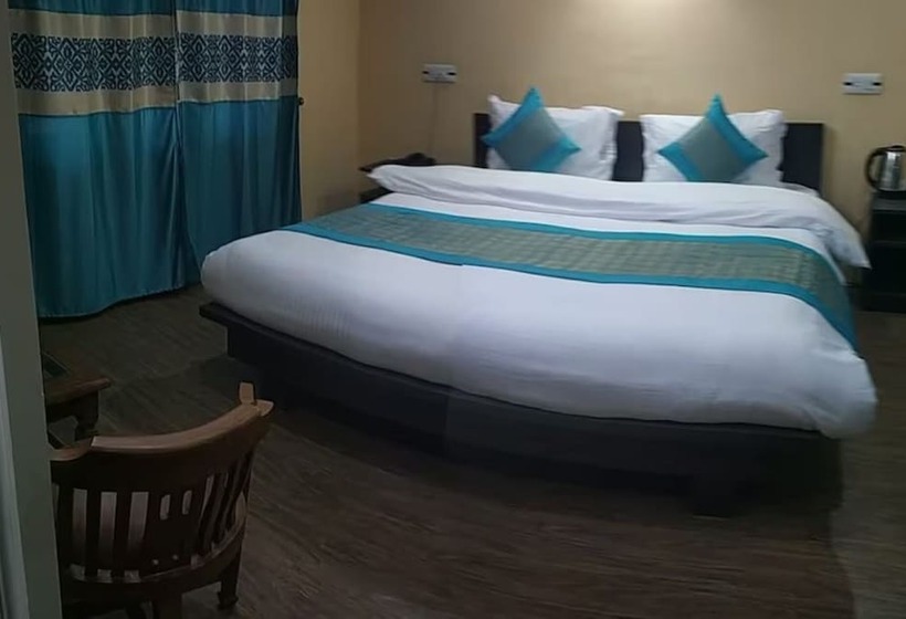 Отель Northland Residency