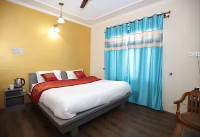 Отель Northland Residency